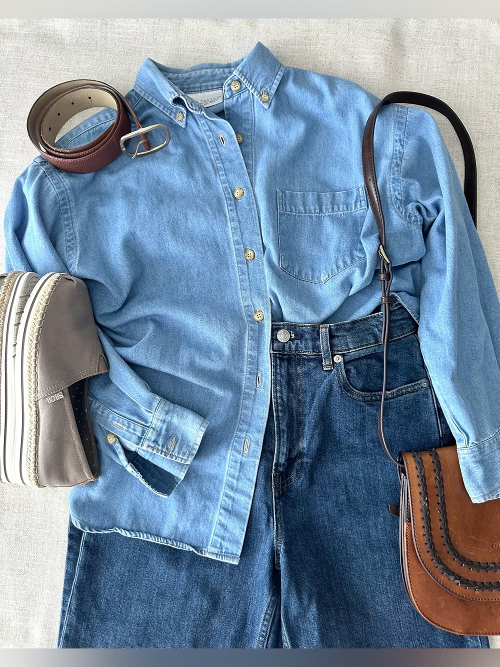 Van Heusen For Her Chambray Shirt Women’s M Light Blue Denim 100% Cotton